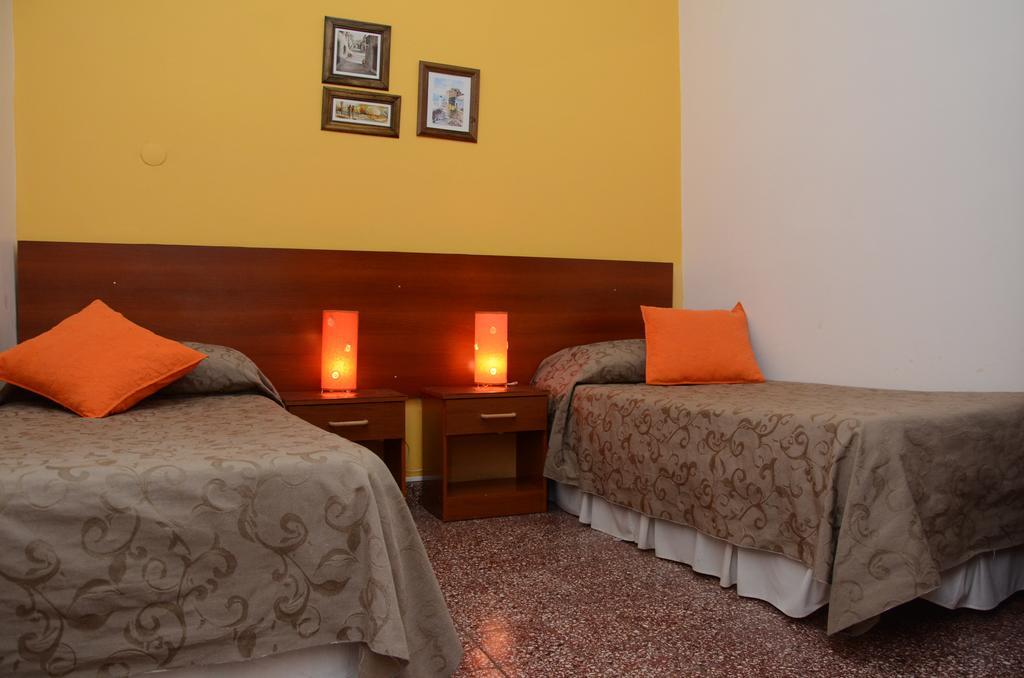 Hotel Del Mar Κομοντόρο Ριβαντάβια Δωμάτιο φωτογραφία