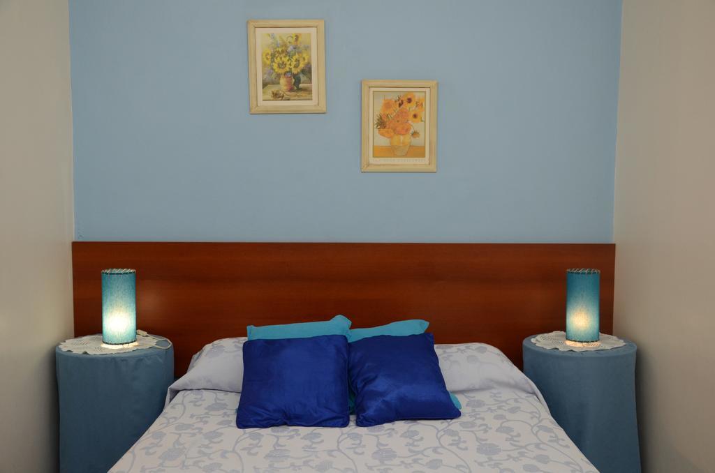Hotel Del Mar Κομοντόρο Ριβαντάβια Δωμάτιο φωτογραφία
